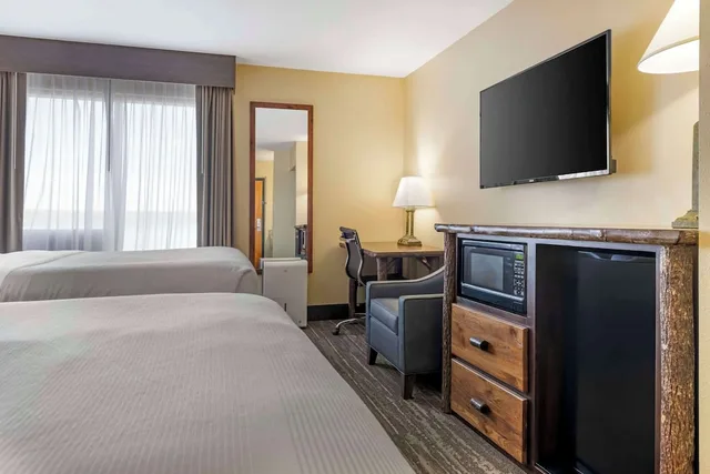 غرفة قياسية بسريرين كوين، Quality Inn Ashland Lake Superior 5/6