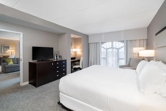 غرفة قياسية بسرير كوين، Holiday Inn Wilmington 2/4