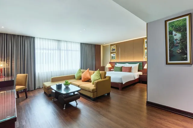 Kin, Suite, Queen Bed, Kin Hotel Thi Sach Edition 6/10