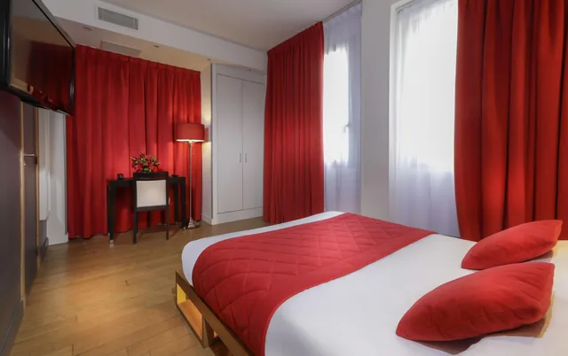 جناح ملكي، AMBRE HOTEL 4/9