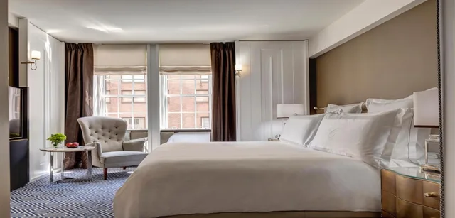 جناح بريميير لذوي الإعاقة، The Carlyle, A Rosewood Hotel 1/1