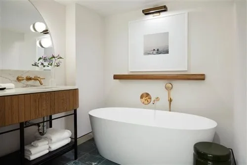 Room, Double Bed, Kimpton Saint George Hotel 2/3