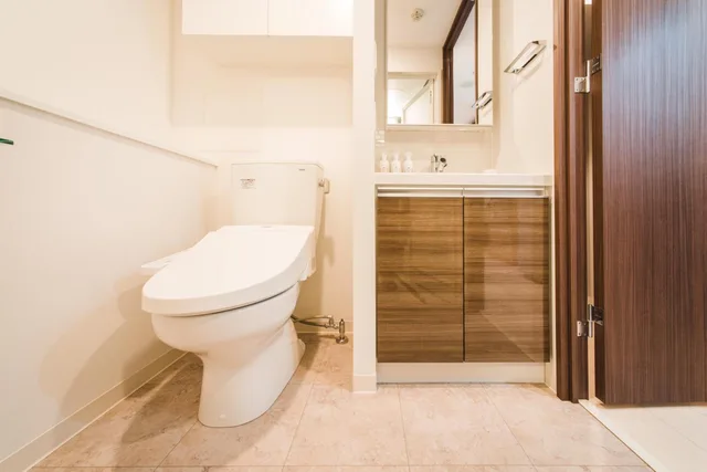 غرفة بسريرين منفصلين وسرير بطابقين، Hotel Axas Nihonbashi 7/10