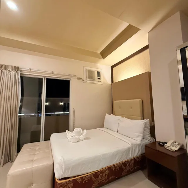 غرفة ديلوكس بسرير مزدوج بشرفة، Sierra Hotel 7/10
