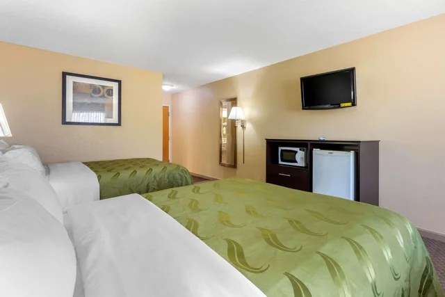غرفة بسريرين كوين، Quality Inn West Memphis 2/4
