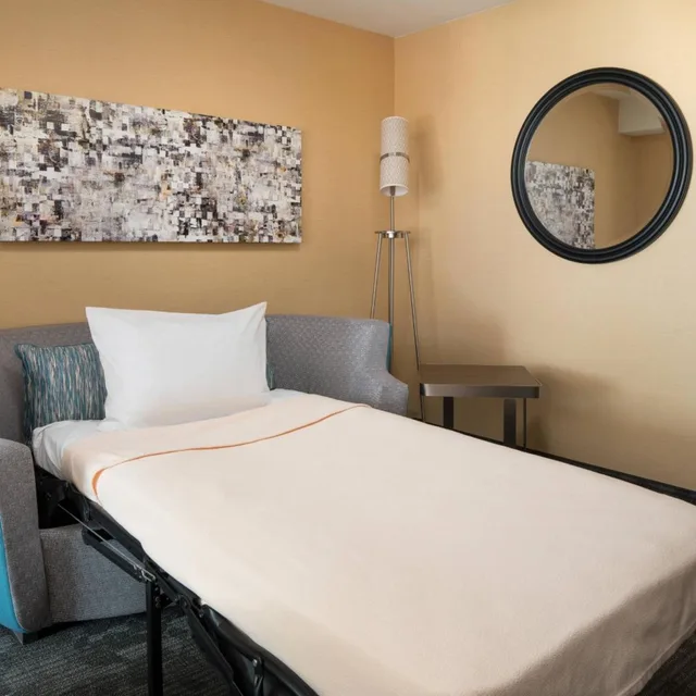 جناح بسرير كينج بإطلالة على الجبل بغرفة نوم واحدة، Courtyard Glenwood Springs 3/7