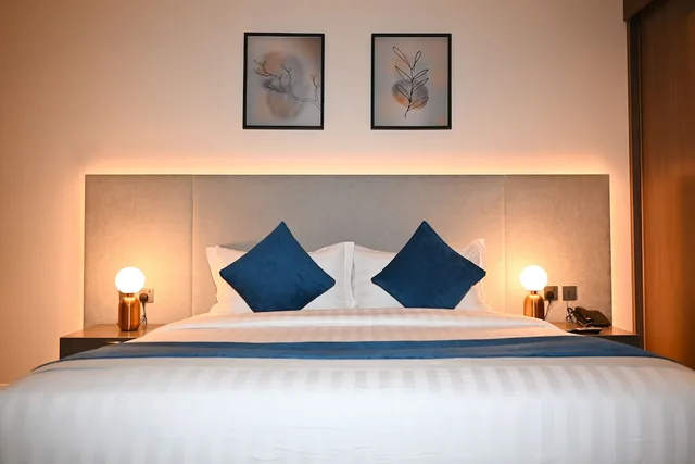 غرفة قياسية بسرير كينج، فندق سافوي(Savoye Hotel) 1/7