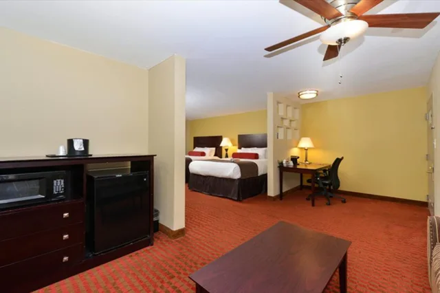 Suite, Multiple Beds، Quality Suites Nashville Airport 5/6