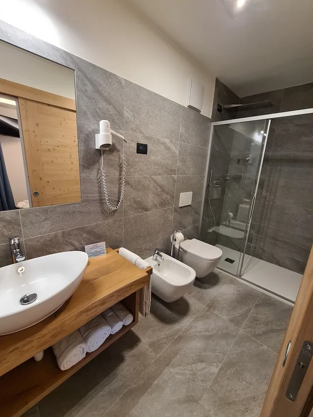 غرفة قياسية بسريرين منفصلين، Hotel Piedibosco 3/4