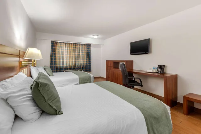 Room, 2 Double Beds, Tru by Hilton Saltillo 1/6