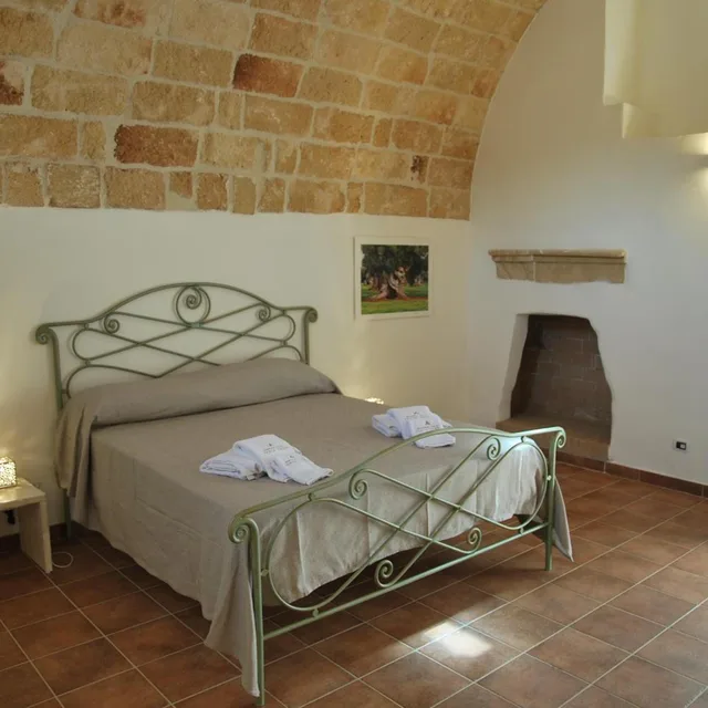 غرفة كبيرة بسرير مزدوج، Masseria Relais Santa Teresa 3/9