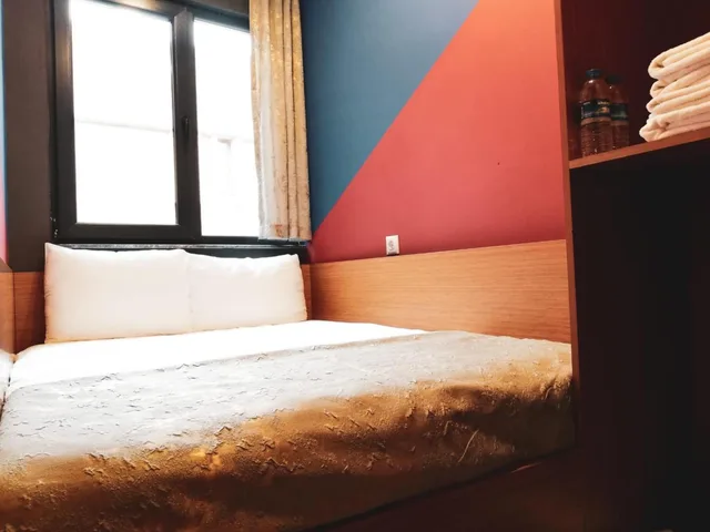 Budget, Double Bed, Quantum Hotel 2/9
