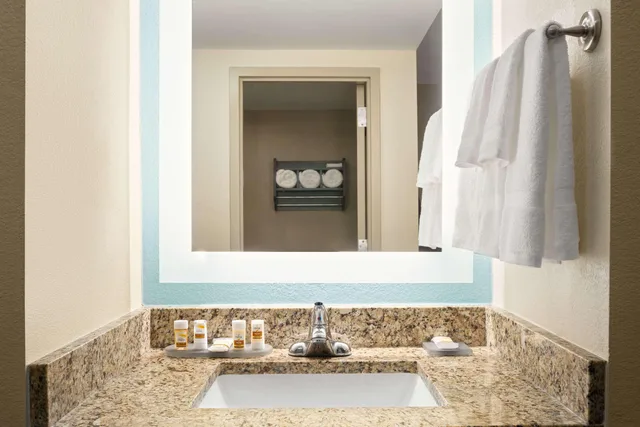 غرفة بسريرين كوين لذوي الإعاقة، La Quinta Inn & Suites by Wyndham Richmond-Midlothian 4/5