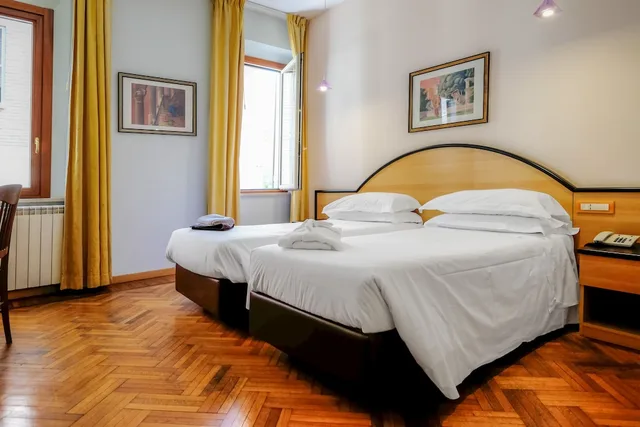 غرفة قياسية بسرير مزدوج أو سريرين منفصلين في الملحق، Touring Ferrara 5/10