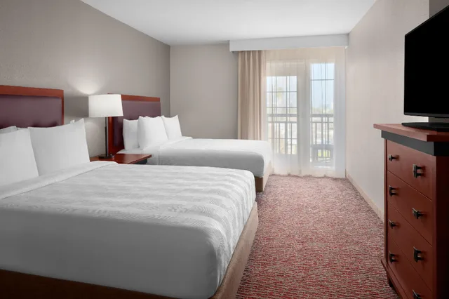 جناح غراند بشرفة، Larkspur Landing Campbell - An All-Suite Hotel 1/1