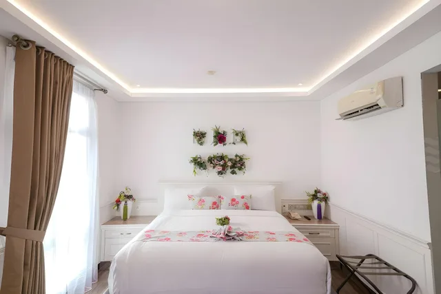 غرفة غراند تنفيذية بسرير كينج، Heef Hotel Pasar Baru Powered by Archipelago 1/2