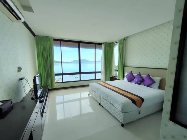 جناح سوبيريور بسرير كينج بإطلالة على البحر، Racha Kiri Resort and Spa 4/9