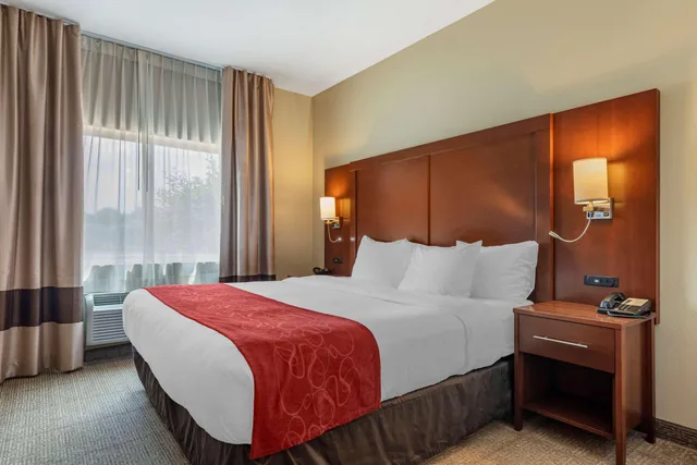 جناح بسرير كينج لذوي الإعاقة، Comfort Suites Mason Near Kings Island 1/2