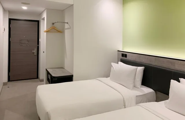 غرفة قياسية بسريرين منفصلين، Amaris Hotel Tasikmalaya 6/8