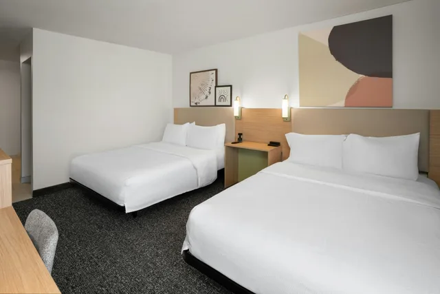 غرفة بسريرين كوين لذوي الإعاقة، Spark by Hilton Decatur 1/4