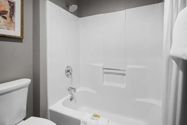 جناح ديلوكس تنفيذي بسرير كينج، La Quinta Inn Milwaukee Airport/Oak Creek 8/8