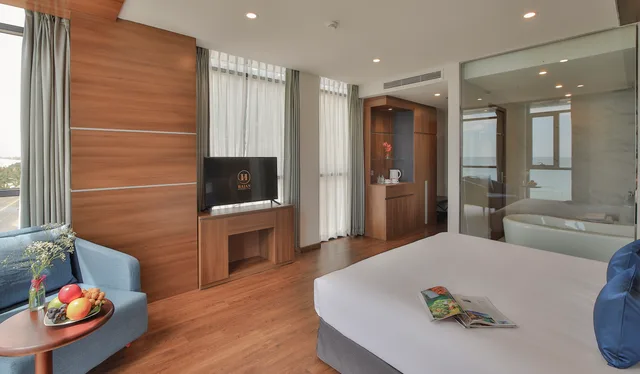 Deluxe, Double Bed, Beach Front، Haian Beach Hotel And Spa 5/8