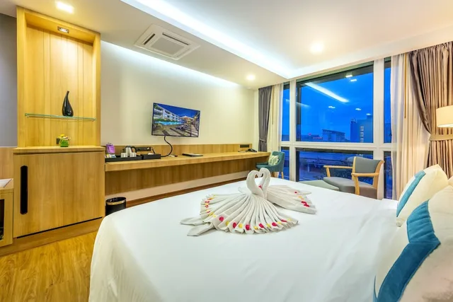 1 Bedroom, Prime, Suite, Double Bed, Plaai Prime Hotel (ex D Varee Diva Central Rayong) 1/6