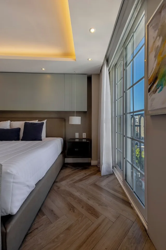 غرفة ديلوكس بسرير كينج مع أريكة، Isaaya Hotel Boutique By Wtc 1/10