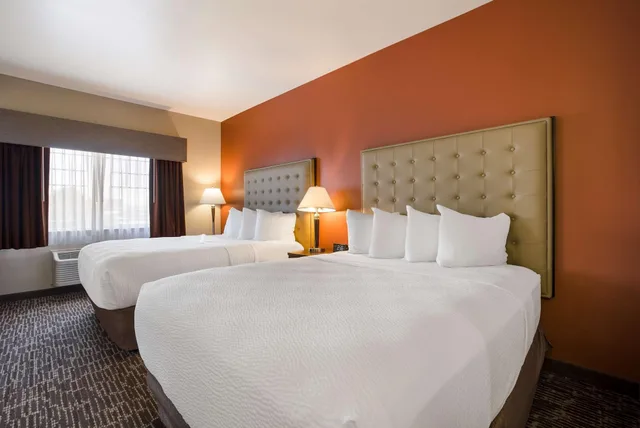 Suite, Multiple Beds، Best Western Northwest Lodge 2/5