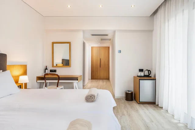 Superior, Double Bed, Inland View، Athina Palace Resort & Spa 8/10