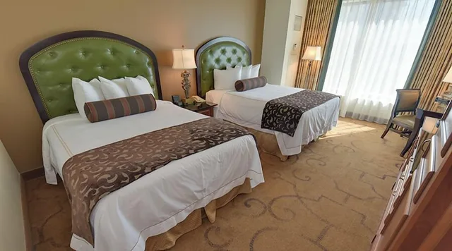 غرفة ديلوكس بسريرين كوين بإطلالة على النهر، Belterra Casino Resort 1/2