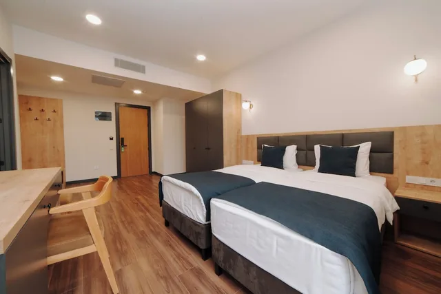 Deluxe, 2 Double Beds, Akhaltsikhe Inn 3/6