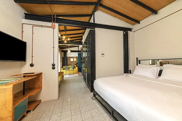 جناح بسرير مزدوج بشرفة مع أريكة، Raven Istanbul Suites 1/2