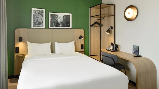 غرفة قياسية بسرير كوين، CAMPANILE PARIS SUD - PORTE D'ORLEANS ARCUEIL 7/10