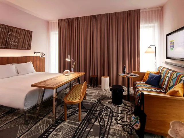 Mama, Medium, Double Bed، Mama Shelter Luxembourg 7/10