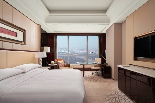 Room, King Bed, with View, Smoking, Marriott Yiwu Hotel 1/5