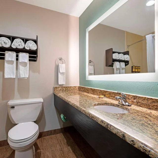 جناح بسرير كينج بجاكوزي، Best Western Plus Greenwood/Indy South Inn 1/6