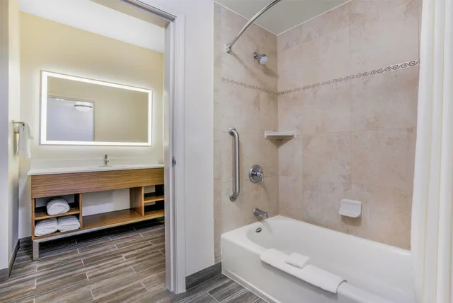 جناح بغرفة نوم واحدة، La Quinta Inn & Suites by Wyndham Twin Falls 2/2