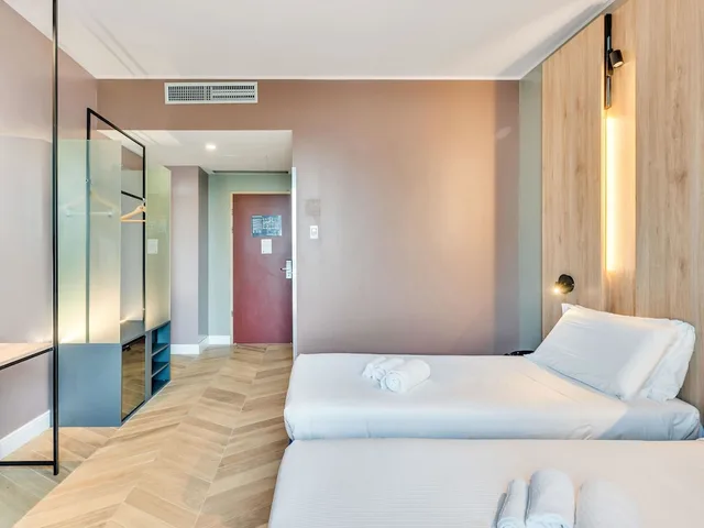 غرفة سوبيريور بسريرين منفصلين، B&B Hotel Milano Aosta 2/10