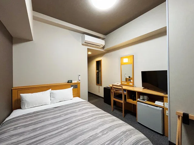 غرفة بسرير نصف مزدوج للمدخنين، Hotel Route-Inn Kitakami Ekimae 1/6