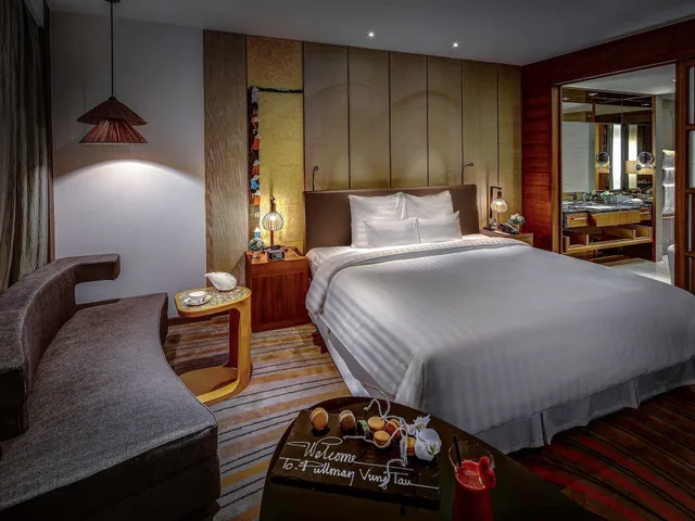 غرفة ديلوكس بسرير كينج بإطلالة على البحر، Pullman Vung Tau 5/10