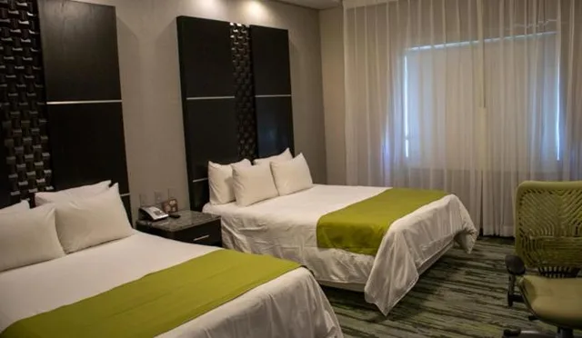 غرفة سوبيريور بسرير مزدوج، Hotel Araiza San Luis 1/6