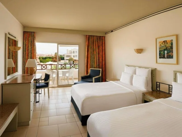 Standard, 2 Double Beds, Mountain Side, Garden View، Naama Bay Promenade Beach Resort 3/9