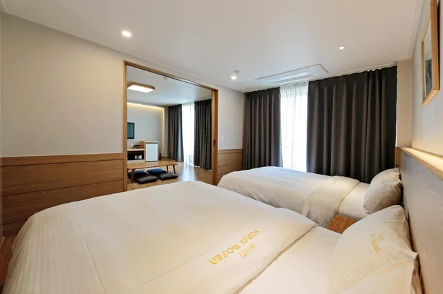 Family Suite, 2 Double Beds, Benikea Swiss Rosen Hotel 1/1