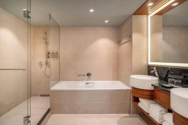 Panorama, Suite، Vienna Marriott Hotel 2/2