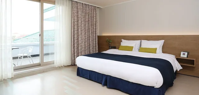 Ocean, Deluxe, Suite, King Bed, Pool Access، Bloom Hotel 1/4