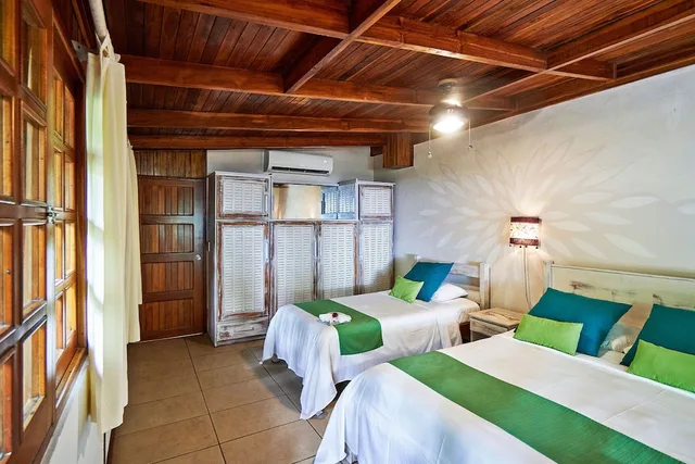 Standard, King Bed, Beach Side، Tropico Latino Hotel 1/3