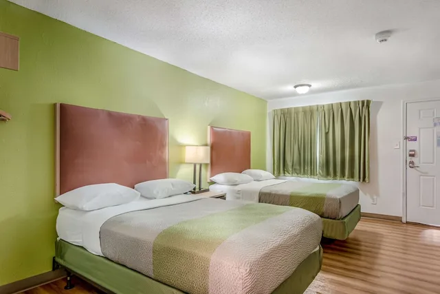 غرفة قياسية بسريرين مزدوجين، Motel6 Corpus Christi, TX - North 3/6