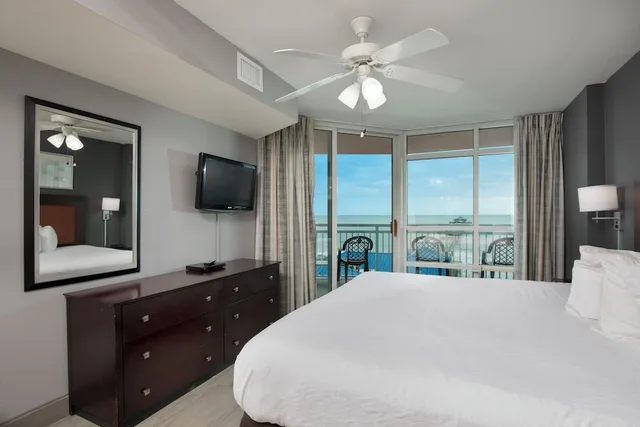 2 Bedrooms, 2 Double Beds, King Bed, Ocean Front, Sofa, Tower One, Corner، Prince Resort 4/7