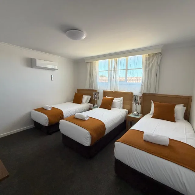 جناح عائلي، Country Comfort Warrnambool 1/7